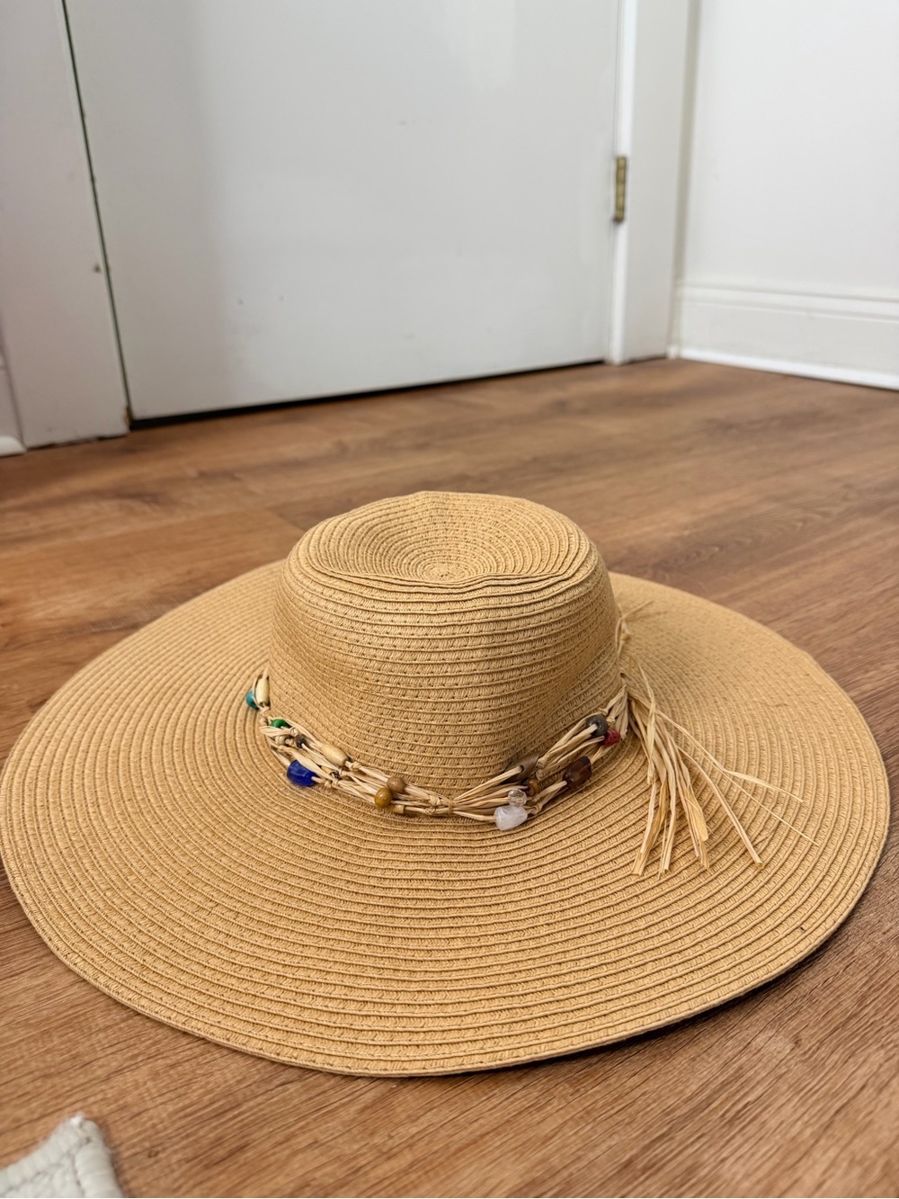 Royal resort wear Summer Beach Floppy Hat Wide Brim Straw Sun Hat Bead accent